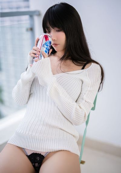 欧美攻气十足美女_蓝光原盘在线观看