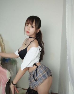 国产白色板鞋_BD国语完整版观看