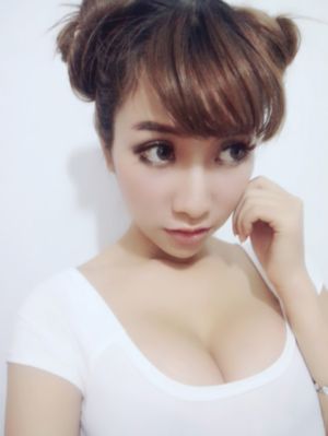 国产偷拍艳照图片_电视剧高清在线观看