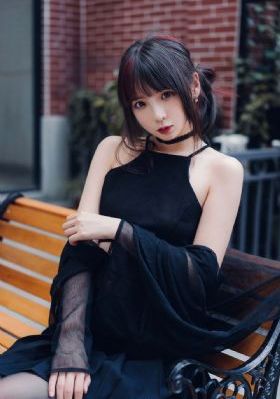欧美男生抱猫头像_BD英语神马在线观看